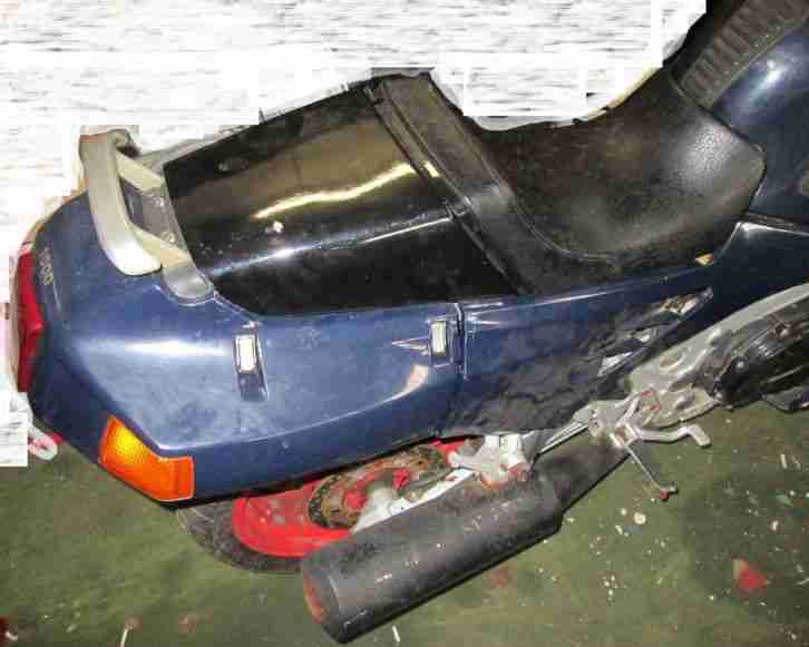 Kawasaki ZX10 ZXT00B Tomcat + ZX10 ZXT00B Tomcat Unfall Teileträger