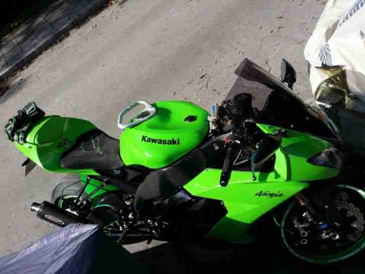 Kawasaki ZX10R 2008 TOP 22000km TÜV bis april 2016
