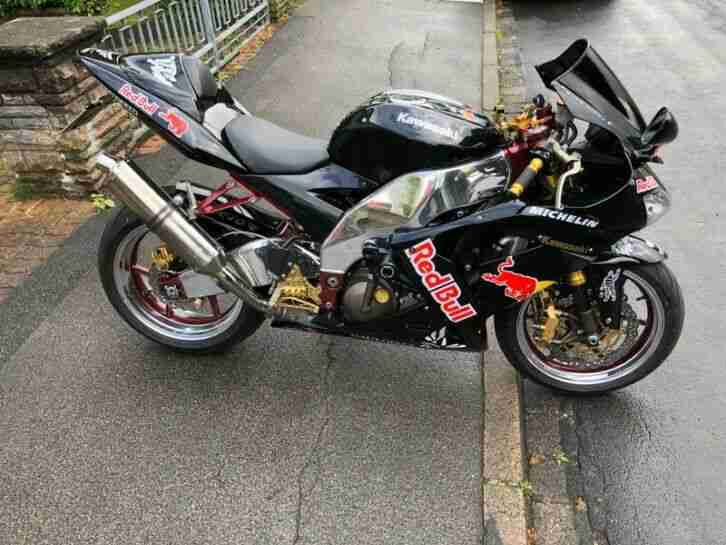 Kawasaki ZX10R Red Bull-Design, Einzelstück, Poliert, sehr gepfegt