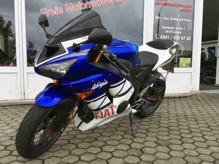 Kawasaki ZX6R 636c