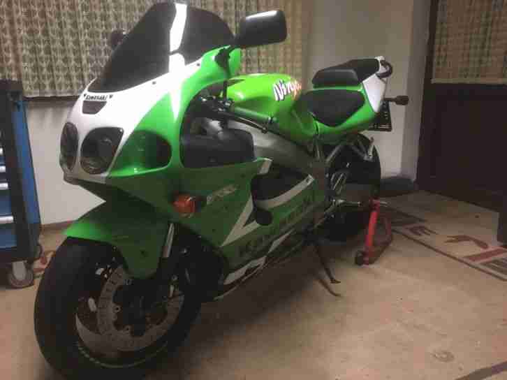 Kawasaki ZX7R Ninja