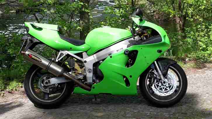 Kawasaki ZX7R Ninja TÜV bis 05.2017