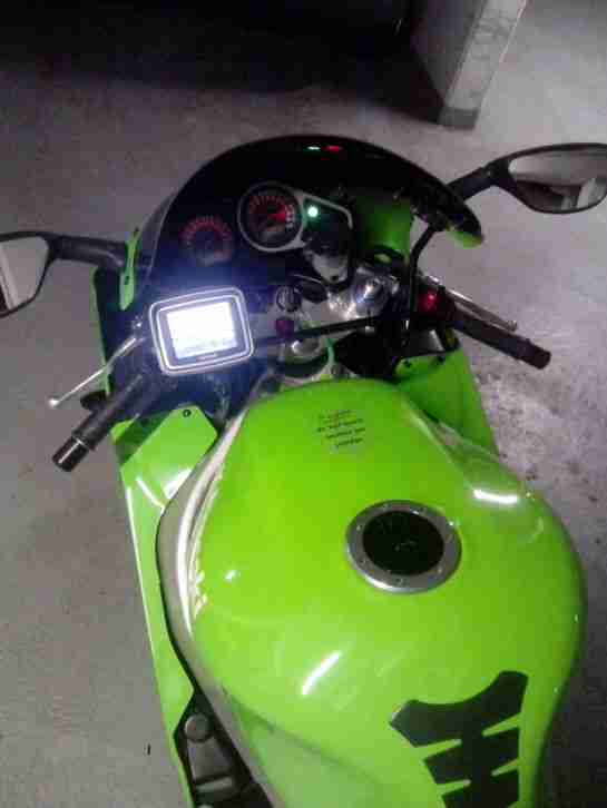 Kawasaki ZX9R Ninja 145PS offen grün 50tkm sehr gepflegt