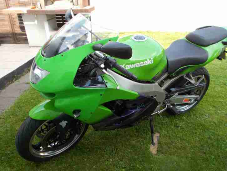 Kawasaki ZX9R TÜV NEU Dynojet Wilbersfedern Polierte Felgenbetten