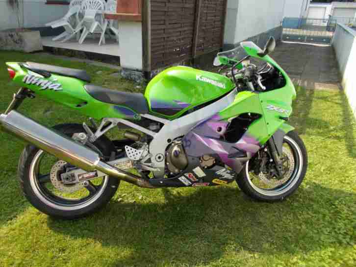 Kawasaki ZX9R TÜV NEU Dynojet Wilbersfedern Polierte Felgenbetten