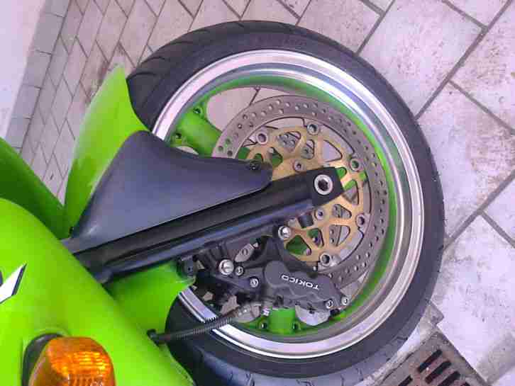 Kawasaki ZX9r