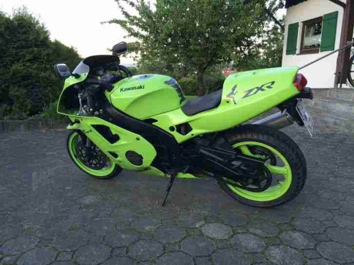 ZXR 400 ZX4R Tüv Neu Wenig KM Top