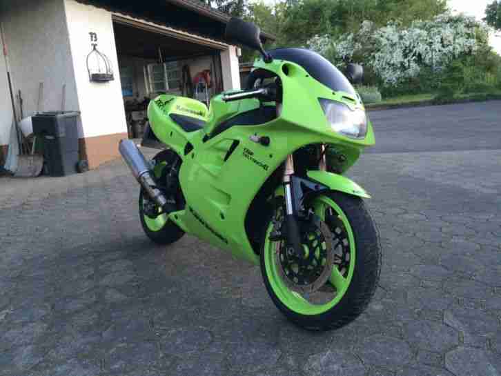 Kawasaki ZXR 400 ZX4R Tüv Neu Wenig KM Top Zustand ZX6R ZX10R Offen / Gedrosselt