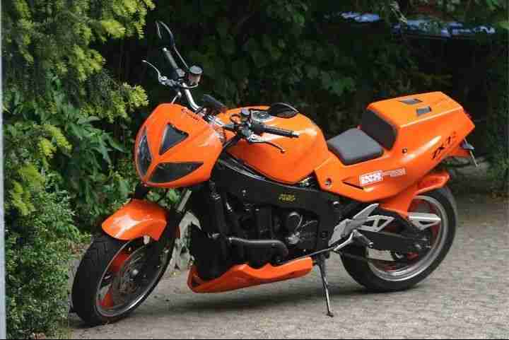 Kawasaki ZXR 750 Custom Streetfighter Einzelstück in orange, siehe youtube Video
