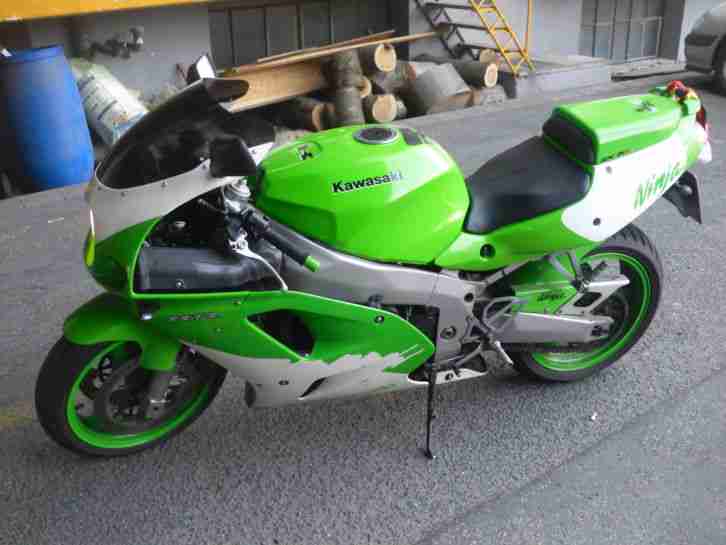 Kawasaki ZXR 750L, Baujahr 1994, 44500Km, TÜV/AU bis Juli 2016