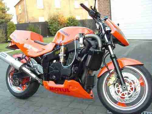 Kawasaki -ZXR-ZX 750H-Nakedbike Umbau-EGO Racer-Einsitzer-Monositz-bike