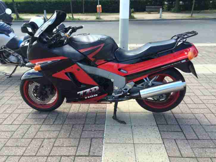 Kawasaki ZZR 1100 Motorrad TÜV 4/17 Superbikelenker sehr guter Zustand bequem
