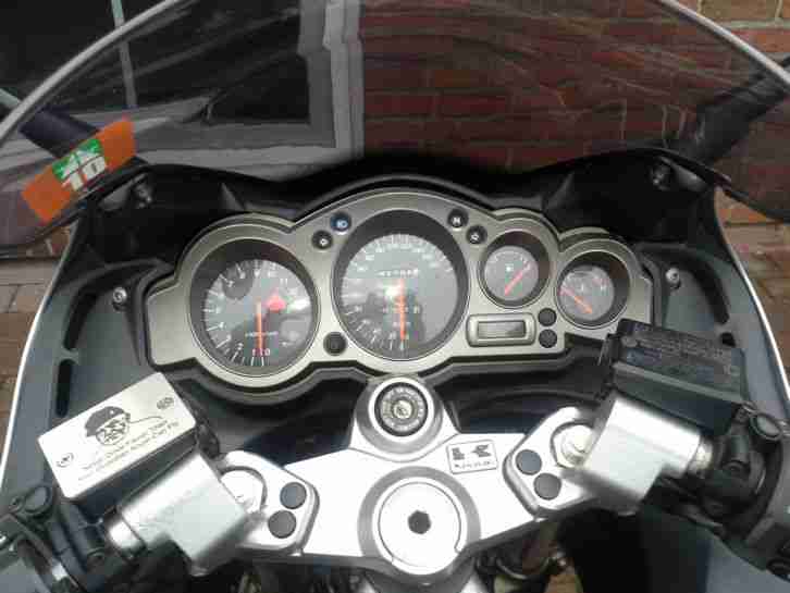 Kawasaki ZZR 1200 - TÜV neu!