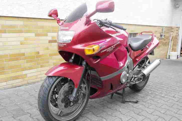 Kawasaki ZZR 600 D - ZX 600 D / Reifen/Verkl/Spiegel/Scheibe/Limadeckel NEU
