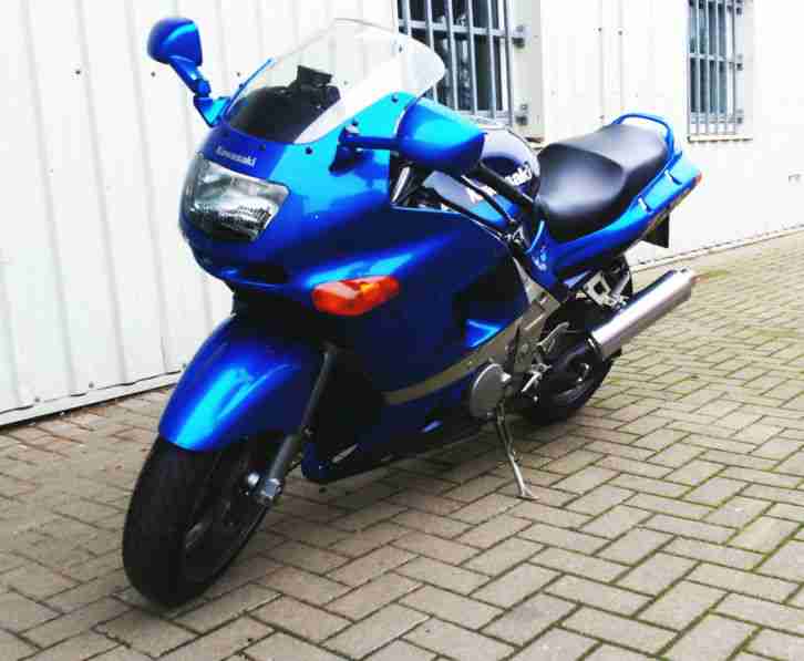 Kawasaki ZZR 600 Motorrad Tourer BJ 01 KM 22250 TÜV 02/17 Blau scheckheft