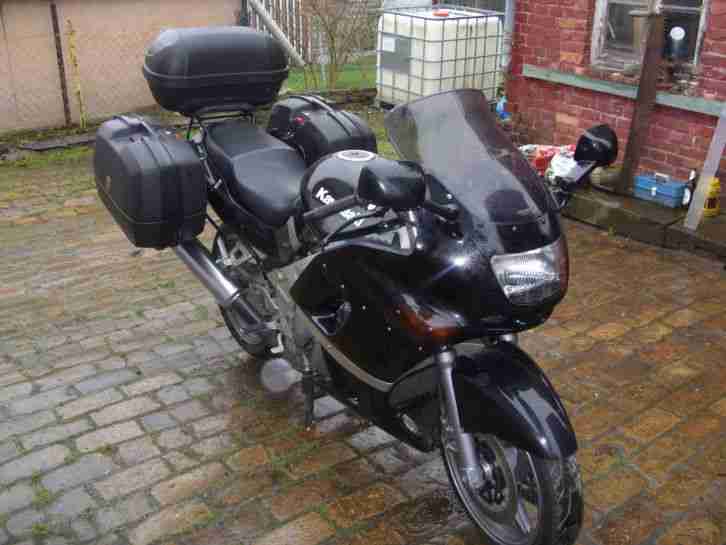 Kawasaki ZZR600 Sporttourer Schwarz mit Zubehör