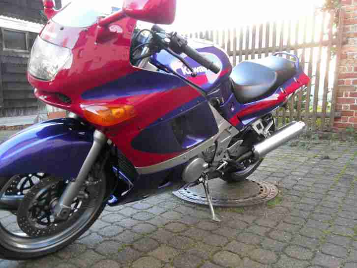 Kawasaki ZZR600 TOP Zustand erst org.20900km !!!