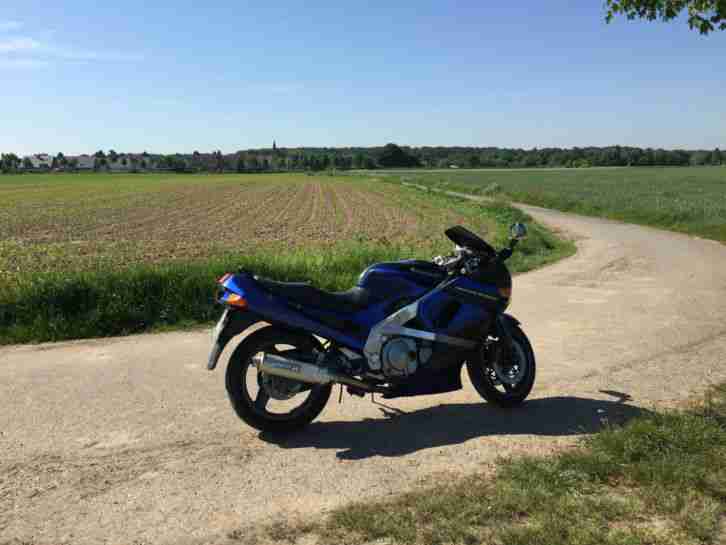 Kawasaki ZZR600D EZ 07/1990 Technisch einwandfrei