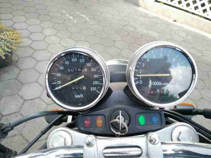 Kawasaki - Zephyr 550