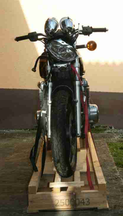 Kawasaki Zephyr 550 Unfallmotorrad Bastler Teilespender Totalschaden Kawa550