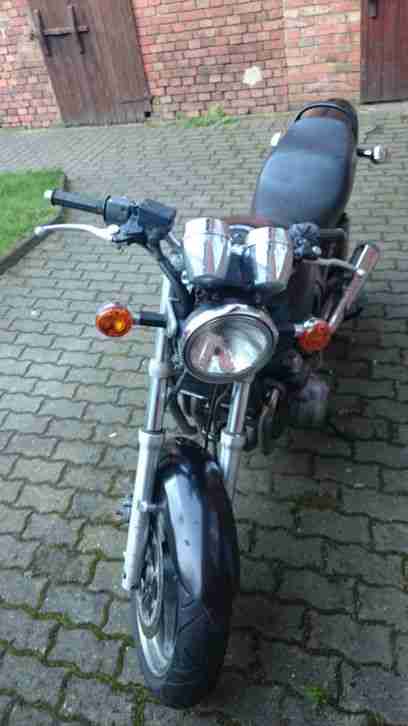 Kawasaki Zephyr ZR 750 C, 72 PS, 31079 km runter, an Bastler, schwarz