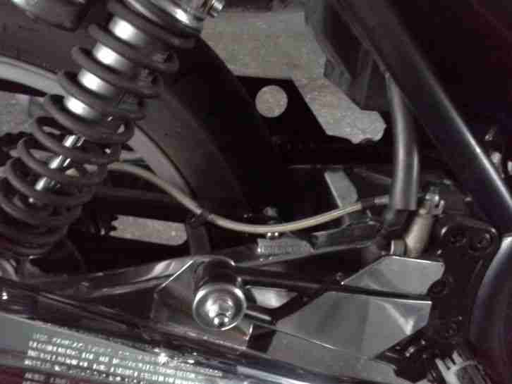 Kawasaki Zephyr750 guter zustand 49000Km Heckumbau eingetragen Bremsen neu