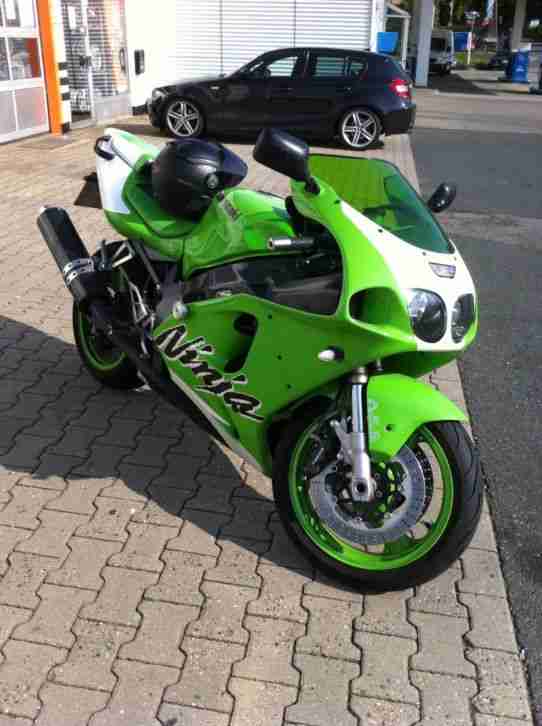 Kawasaki Zx7r Cup Edition