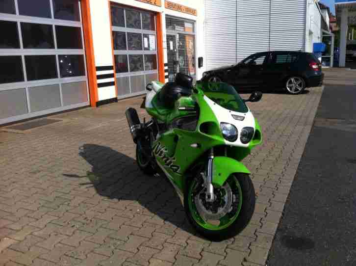 Kawasaki Zx7r Cup Edition