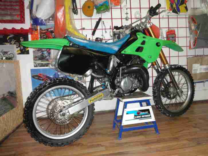 Kawasaki kx 125 Motocross 2 Takt 40 PS RM CR YZ SX