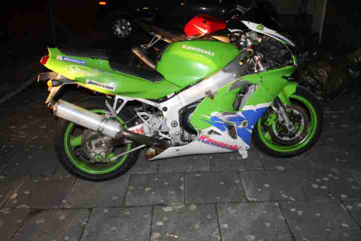 Kawasaki zx 750