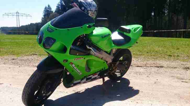 Kawasaki zx750r Ninja