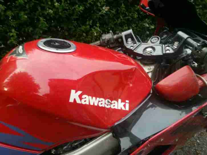 Kawasaki zzr 600