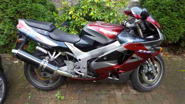 Kawaski Ninja ZX 900 B (ganz wenig gelaufen)