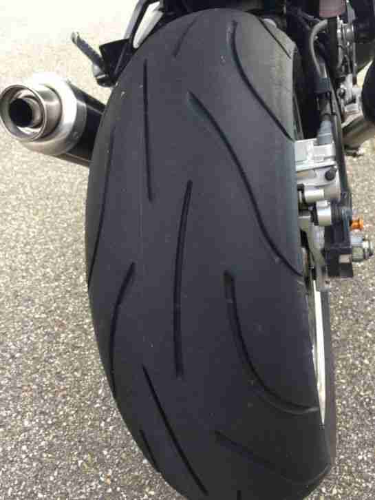 Kawaski Z1000 mit viel Umbauteilen schwarz matt