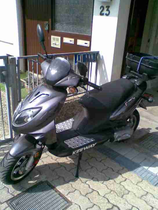 Keeway Roller F-act 50, grau mit Topcase,km Stand 780