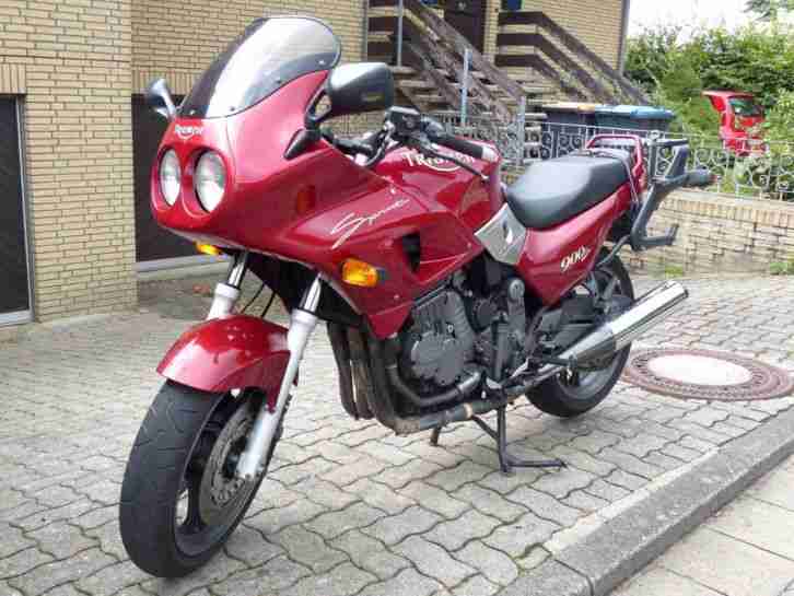 Klassische Triumph Trident 900S Sprint, rot, sehr guter Zustand und viel Zubehör