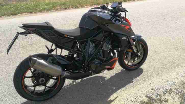 Ktm 1290 superduke r