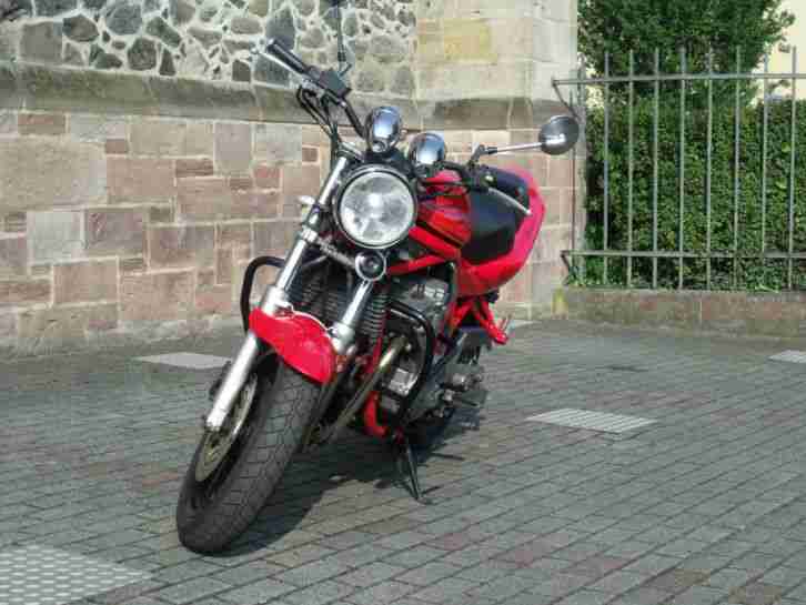 Kultiges Moped aus den Neunzigern - Suzuki 600 Bandit - GN77B