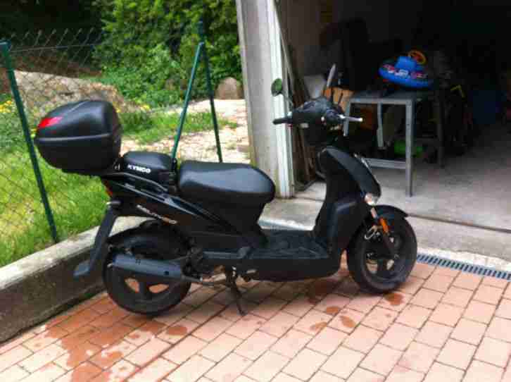 Kymco Agility 50 schwarz mit Topcase