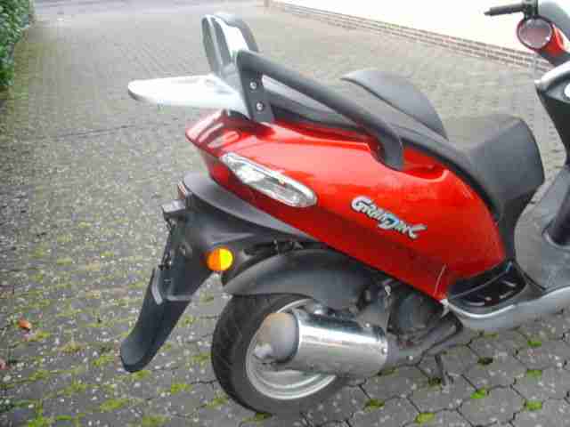 Kymco Gran Dink 50, mit 50er sowie Mofa 25km/h Zulassung.