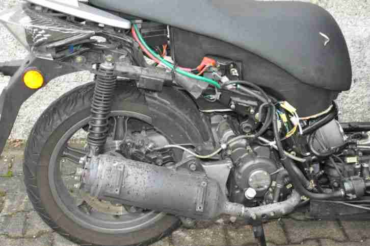 Kymco People 300 Unfall
