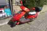 Kymco in Rot