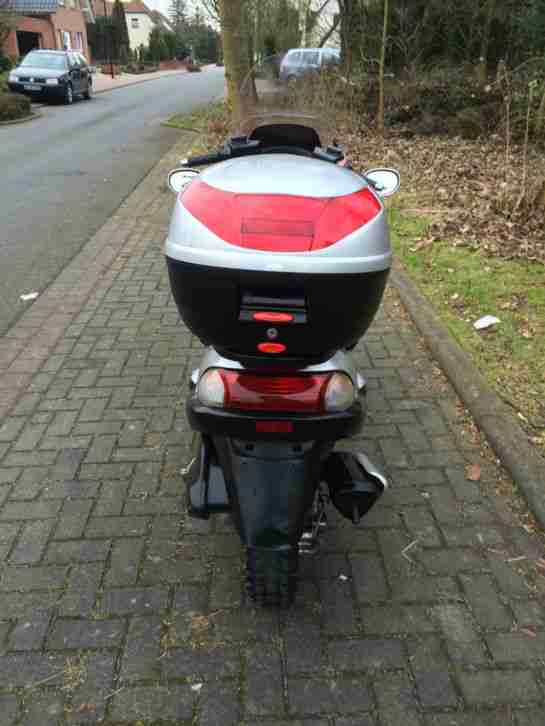 Kymco Yager 125 4 Tackt Wassergekühlt Bj. 2006