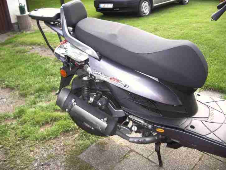 Kymco Yager GT 200i Unfall - Reparieren oder Ausschl. TÜV 5/2017 EZ 7.6.2011