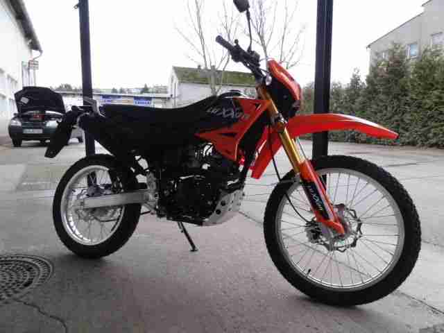 Luxon 125 Enduro Orange mit Suzuki Motor