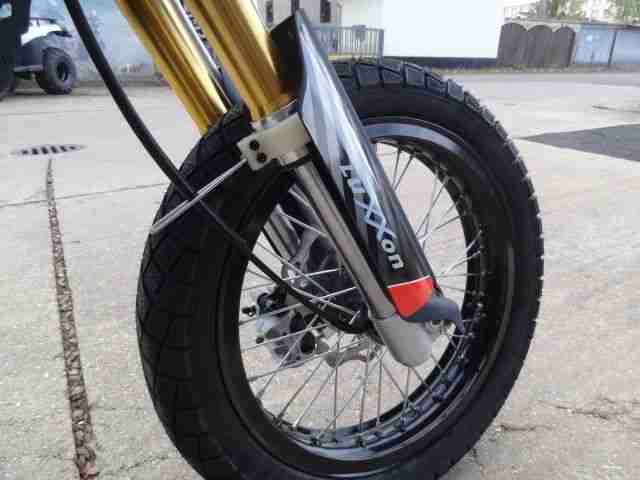 Luxxon 125 Supermoto