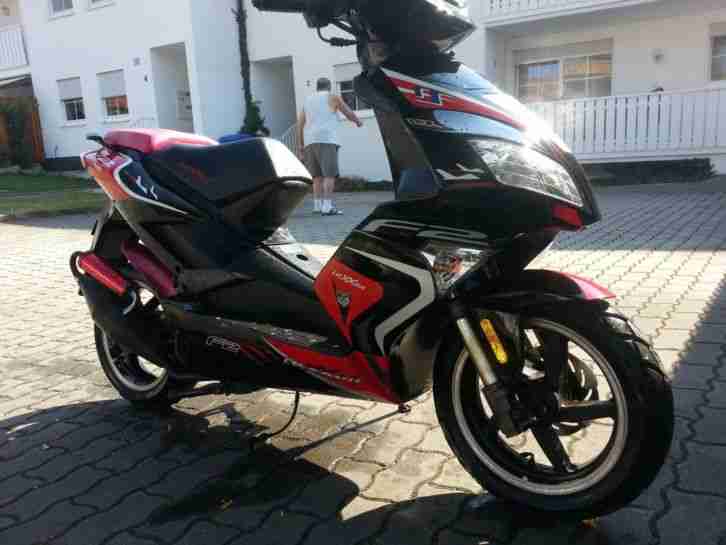 Luxxon F2 / F104 50ccm Roller Mofa Moped Motorroller Scooter Cityroller