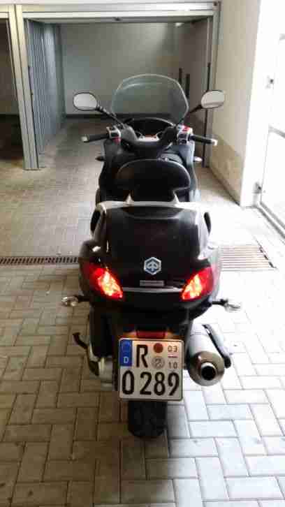 MP3 Roller 400 LT Kilometerstand 7643 Km EZ 03.05.2012