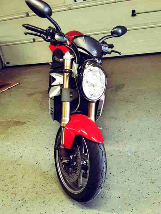 MV AGUSTA BRUTALE 750S TOP ZUSTAND