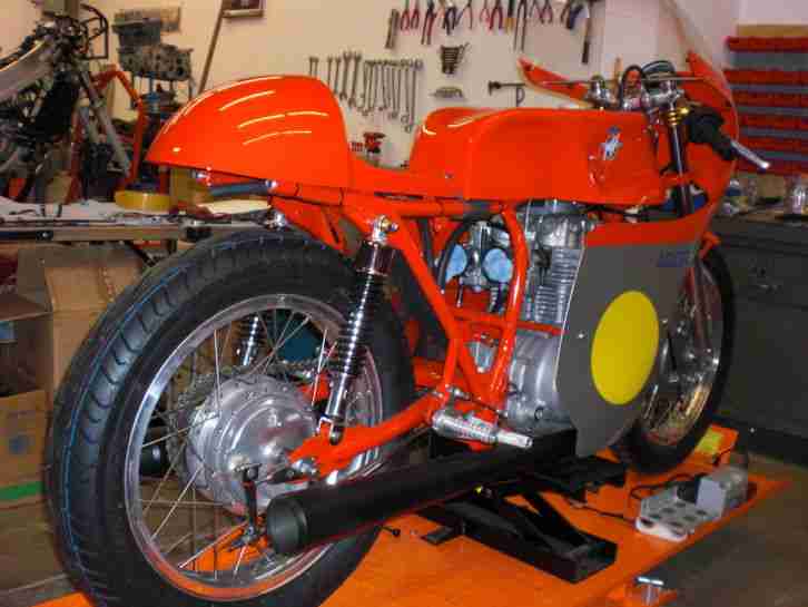 MV Agusta 350 Classic Racer( auf Basis einer